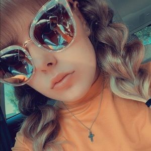 Meet your Posher, Brianna